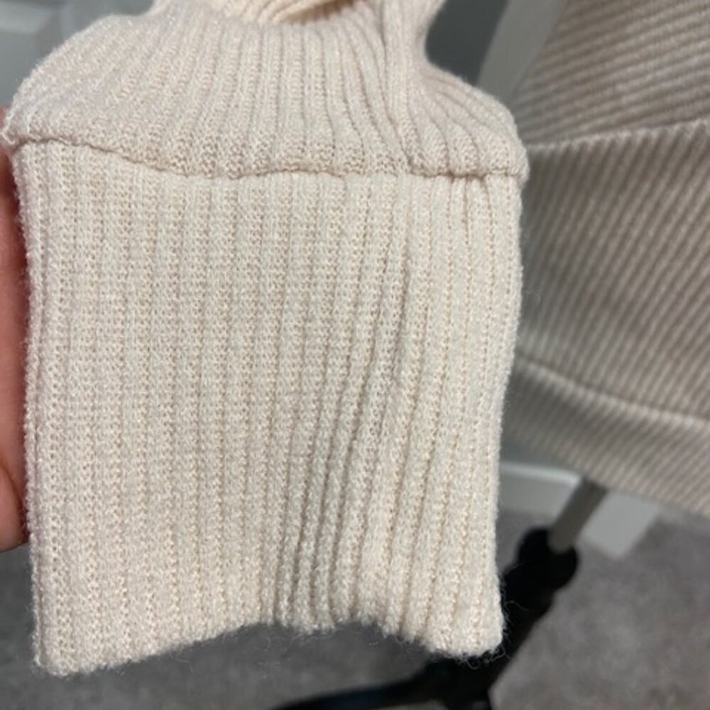 GAP Off-Shoulder Cream Ribbed Sweater -S - Picture 4 of 8